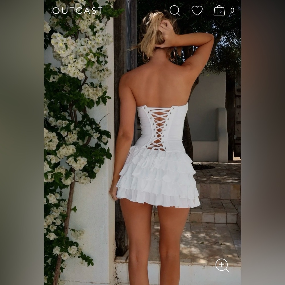 NWOT Outcast Pippa White Strapless Ruffle Mini Dress